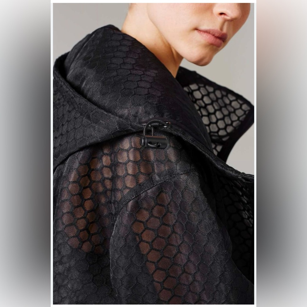 IVY PARK | Hexagon Mesh Parka by Ivy Park